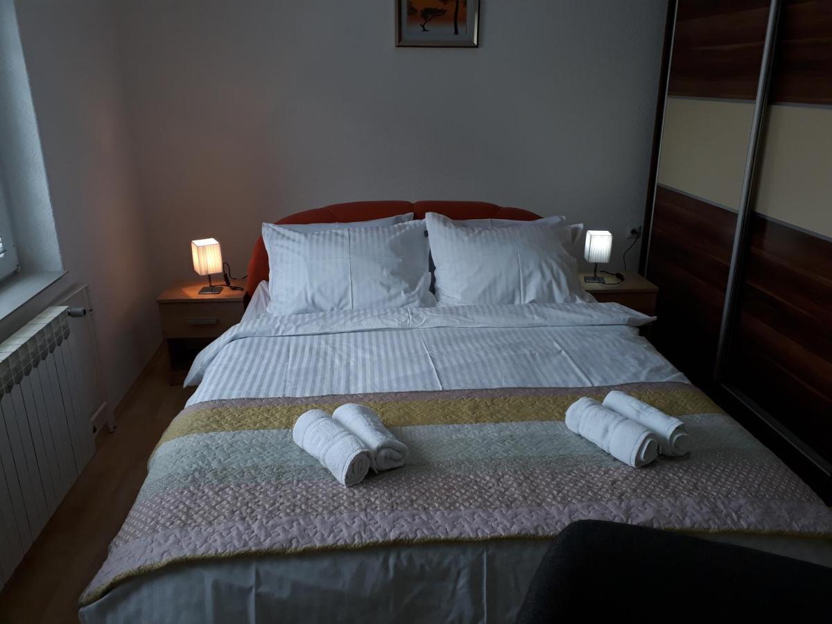 Dubrave Gornje Private Home Rifat מראה חיצוני תמונה