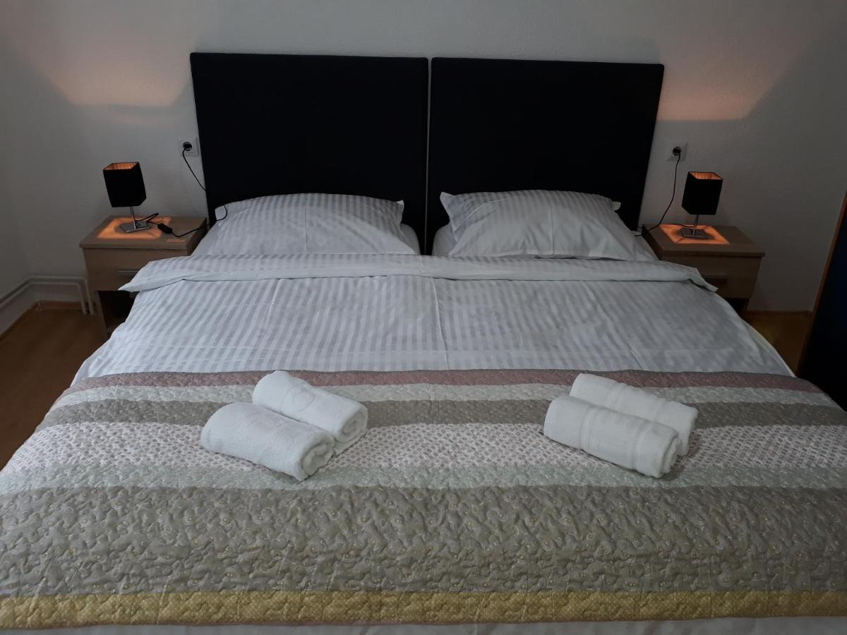 Dubrave Gornje Private Home Rifat מראה חיצוני תמונה