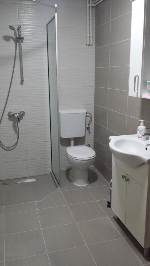 Dubrave Gornje Private Home Rifat מראה חיצוני תמונה