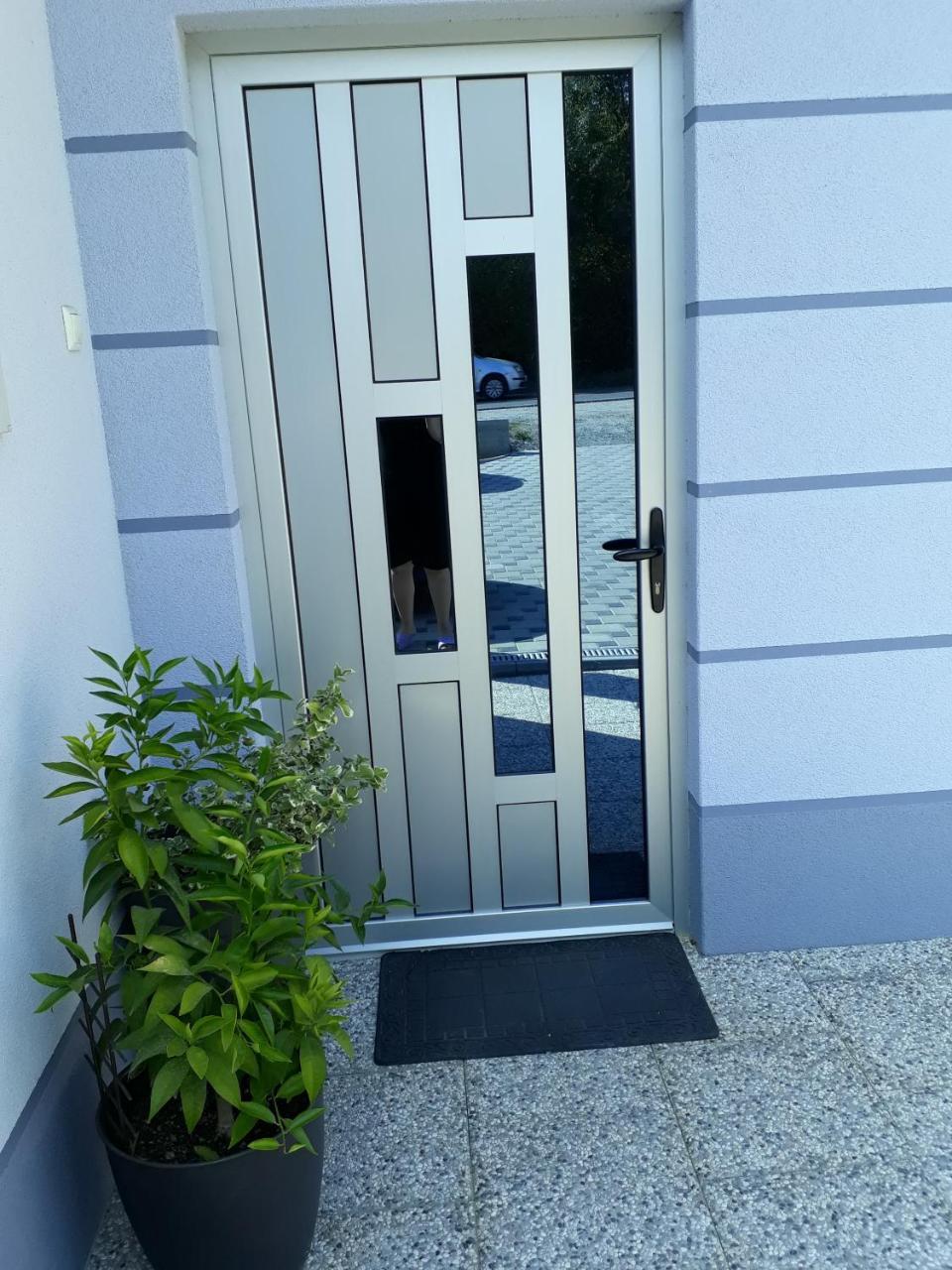Dubrave Gornje Private Home Rifat מראה חיצוני תמונה